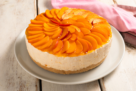 Laktosefreier Aprikosen-Cheesecake