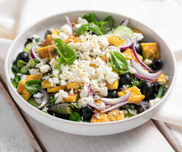 Griechischer Salat mit Frittata