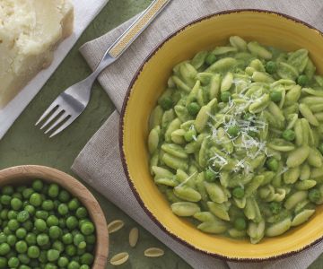 Gnocchetti mit Erbsencreme