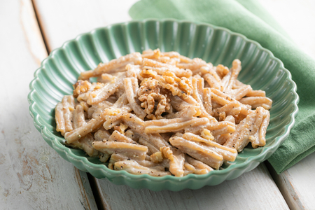 Pasta mit Walnuss-Honig-Pesto