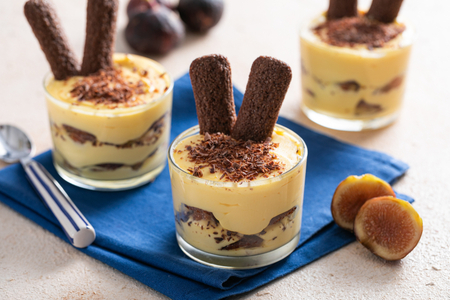 Tiramisu mit Feigen und Pavesini