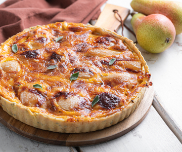 Quiche mit Birnen, Salbei und Fontina