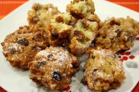 Süße Reiskrapfen mit Zitronenduft