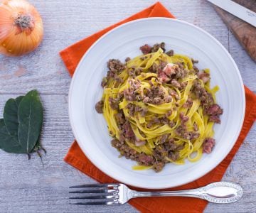 Tagliatelle mit weißem Ragù