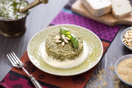 Couscous-Auflauf mit Pesto und Taleggio-Soße