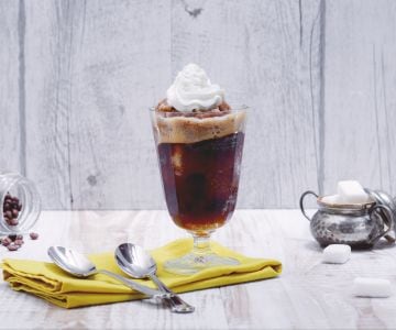Kaffee-Granita mit Sahne