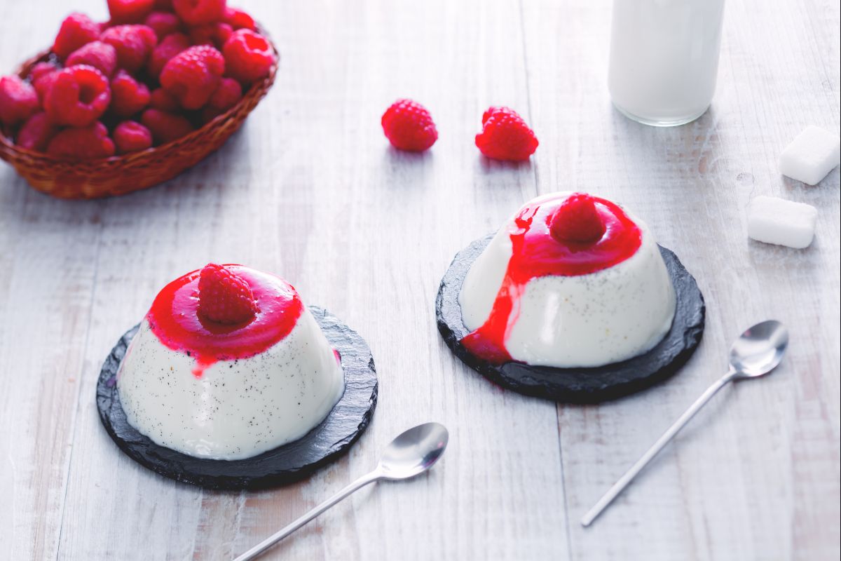 Panna Cotta mit Himbeer-Coulis