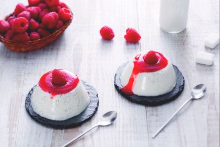 Panna Cotta mit Himbeer-Coulis