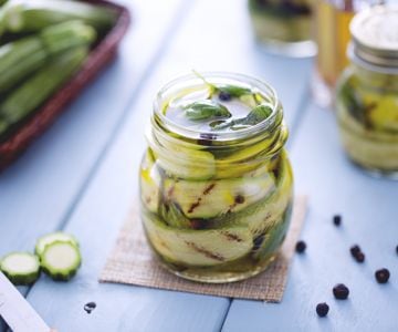 Süß-saure Zucchini