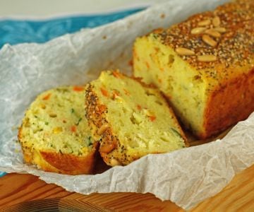 Plumcake mit Gemüse und Edamer