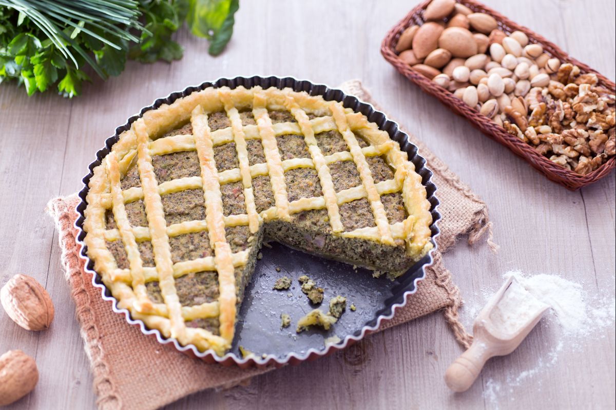 Tarte mit gemischtem Pesto und Speck