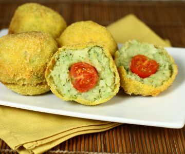 Kartoffel-Brokkoli-Kroketten mit Kirschtomatenfüllung