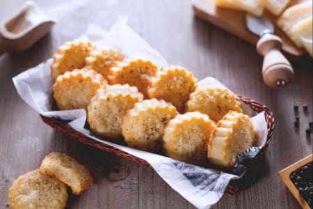 Kekse mit Parmesan und Pecorino