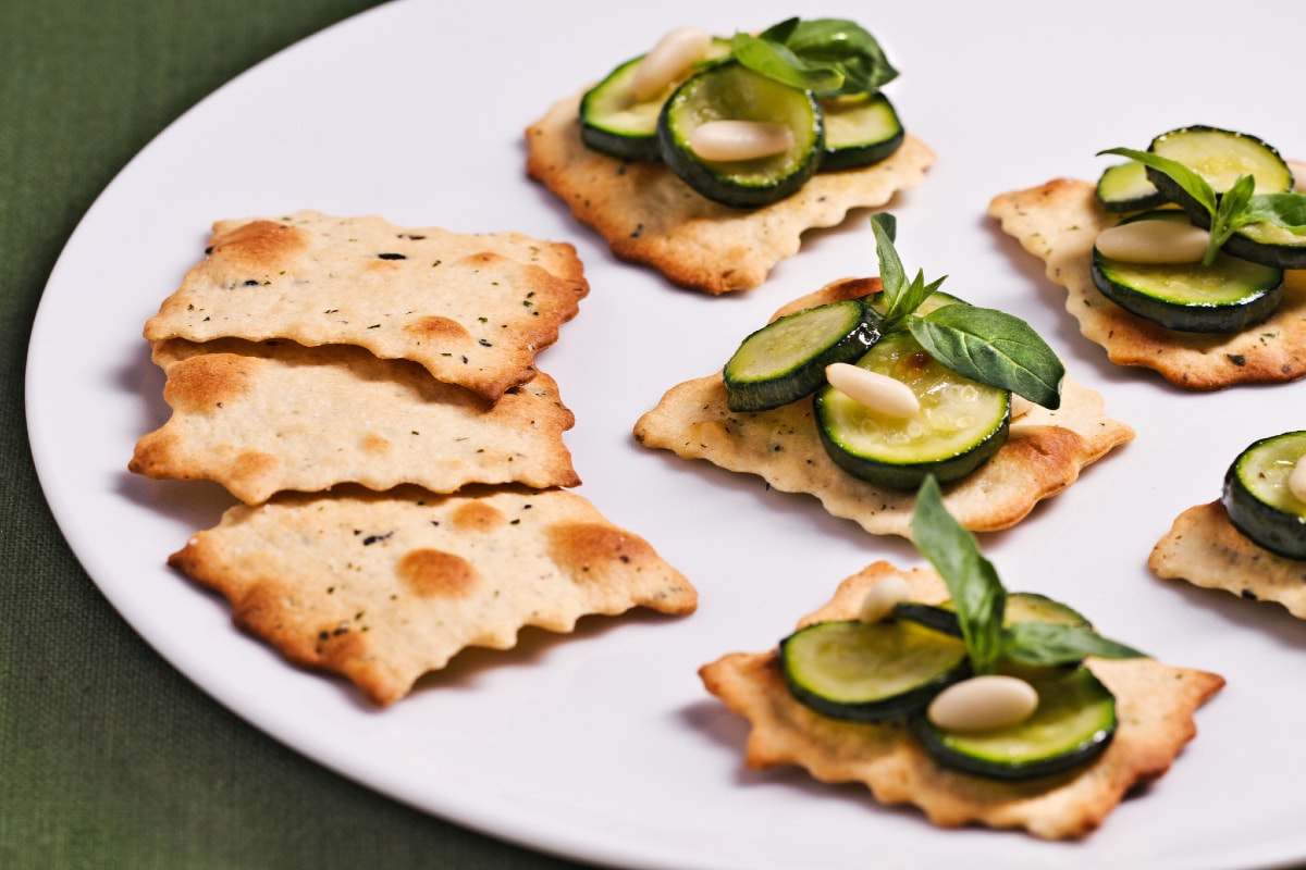 Blätterteig mit Oliven und geschmorten Zucchini