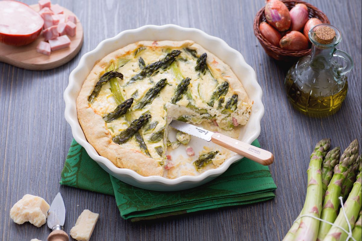 Quiche mit Spargel und Mortadella