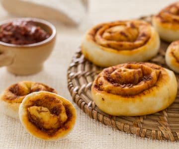 Schnecken mit Sardellenpaste