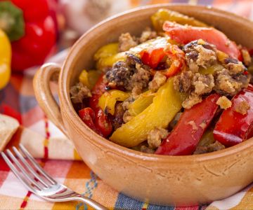 Paprika mit Semmelbröseln