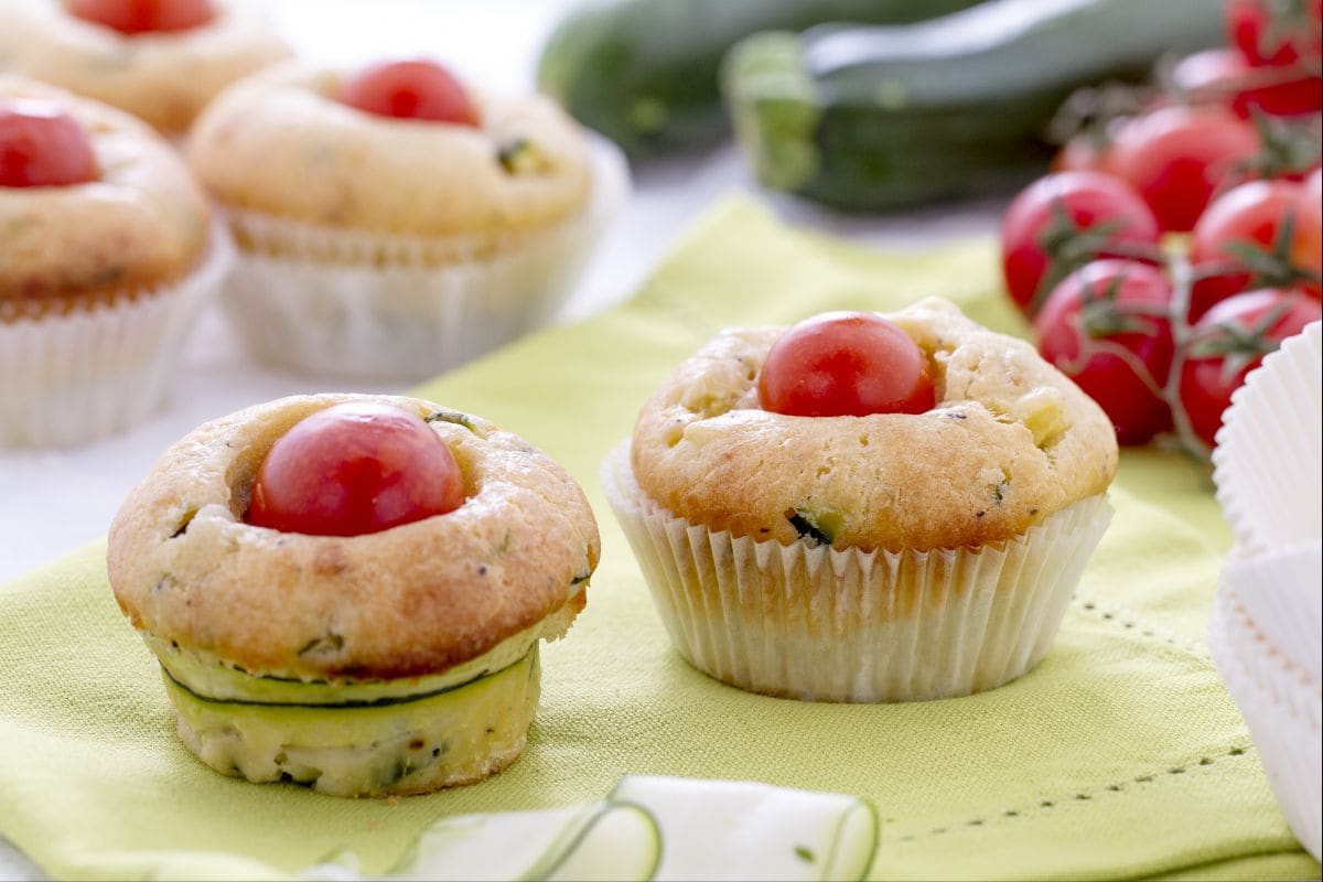 Herzhafte Muffins mit Ricotta und Zucchini