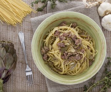 Spaghetti mit weißem Artischocken-Ragout
