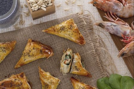 Blätterteigrollen mit Garnelen und Spinat