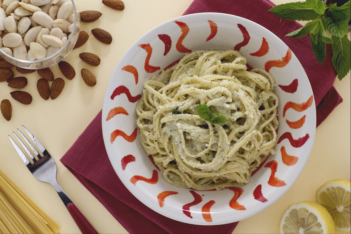 Linguine mit Mandelpesto