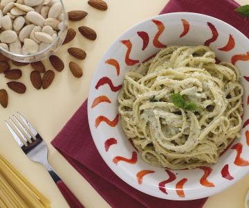 Linguine mit Mandelpesto
