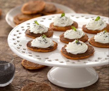 Herzhafte Tomaten-Basilikum-Pfannkuchen