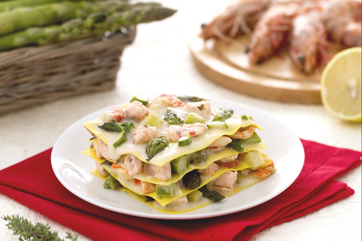Lasagne mit Lachs, Garnelen und Spargel