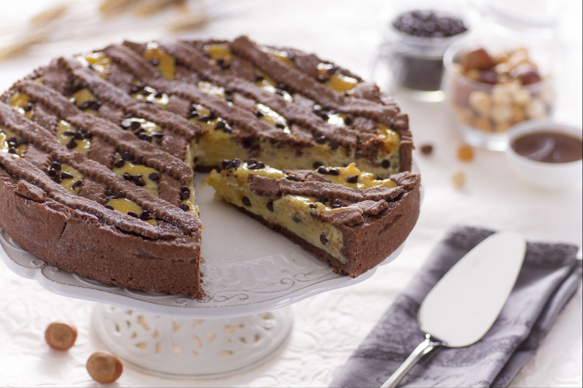 Pastiera mit Haselnüssen und Kakao