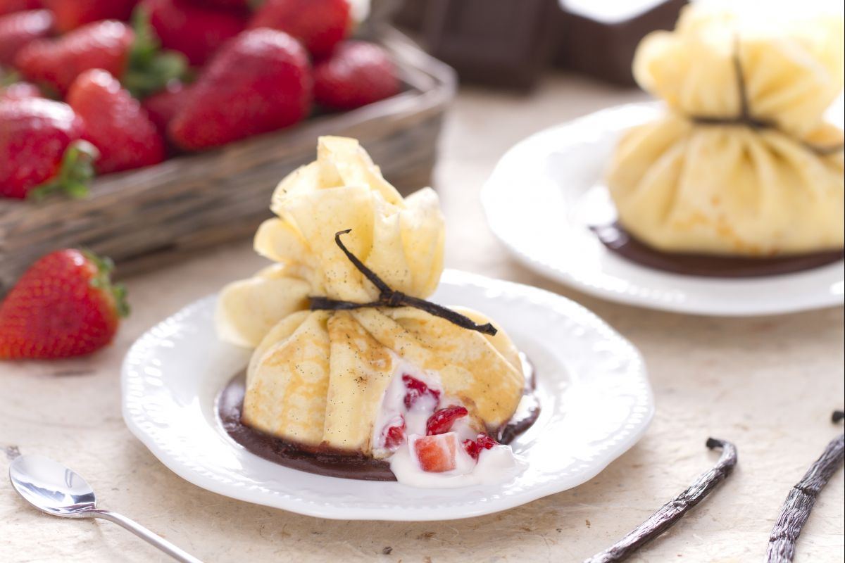 Erdbeer-Crêpe-Päckchen