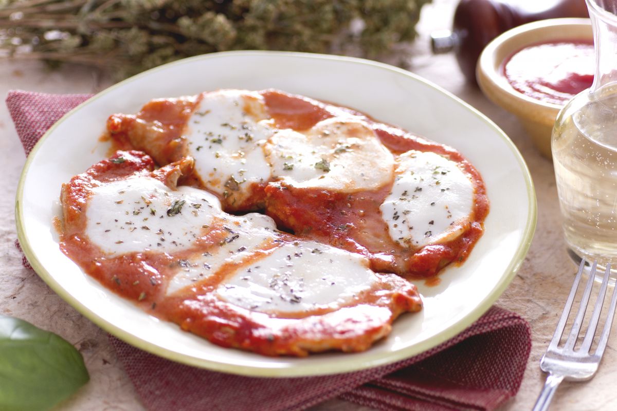 Kalbsschnitzel nach Pizzaiola-Art