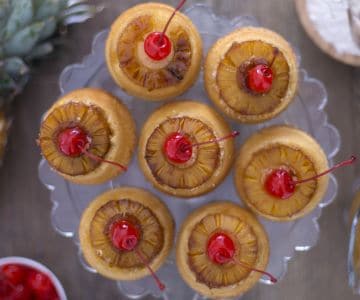 Umgedrehte Ananas-Cupcakes