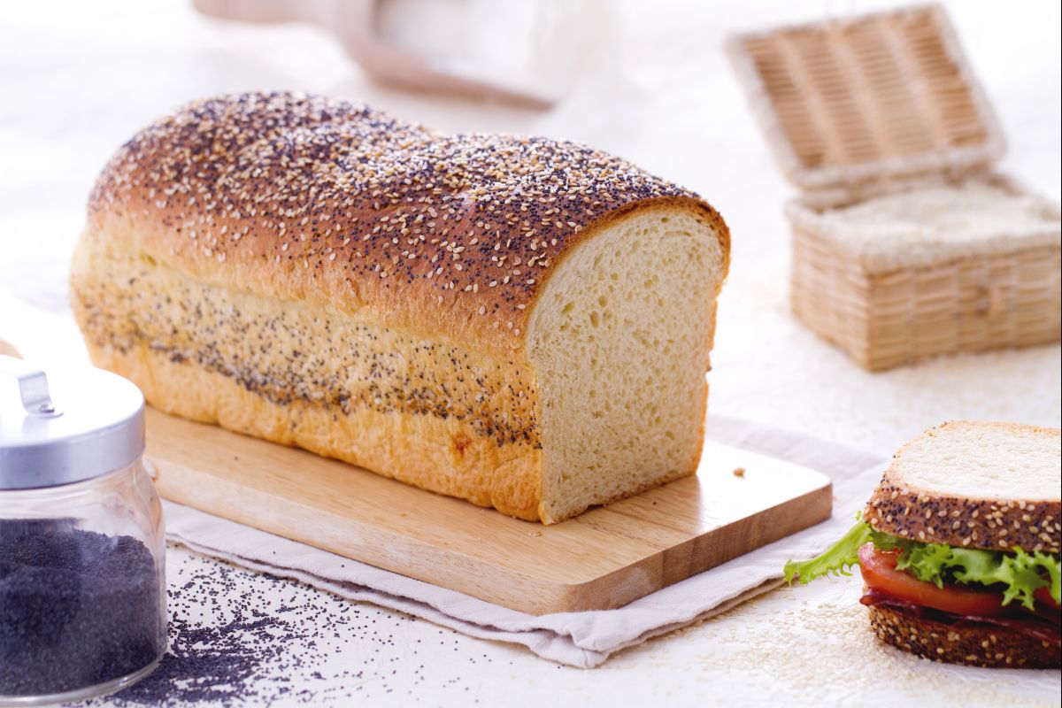 Dinkel-Brioche-Brot