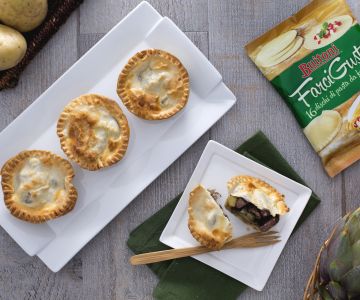 Mini-Pies mit Rindfleisch, Kartoffeln und Artischocken