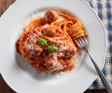 Spaghetti mit Fleischbällchen