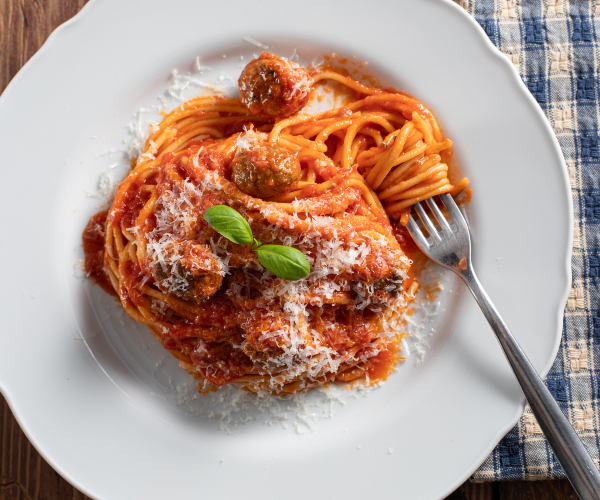 Spaghetti mit Fleischbällchen