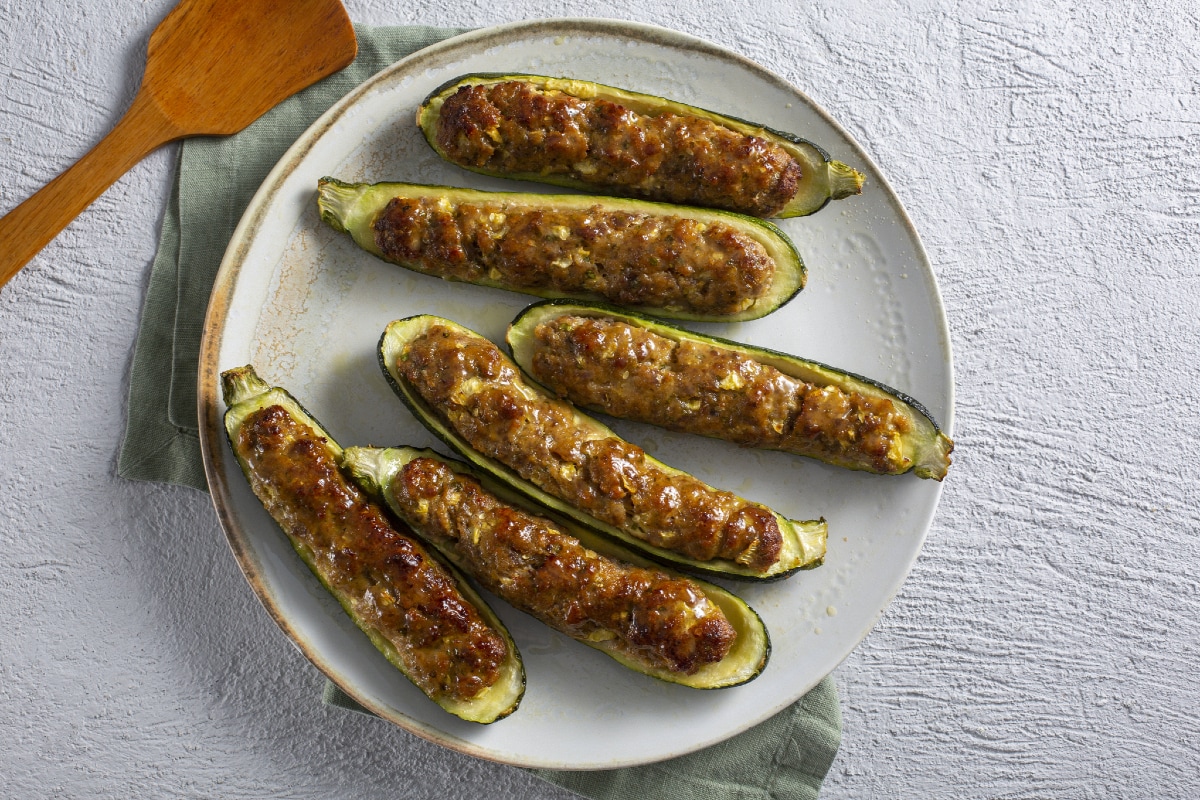Gefüllte Zucchini