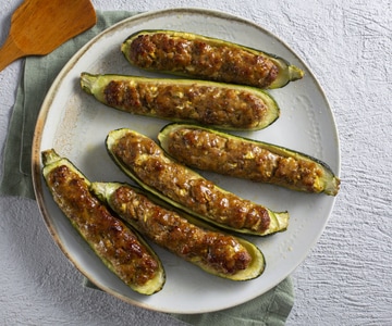 Gefüllte Zucchini