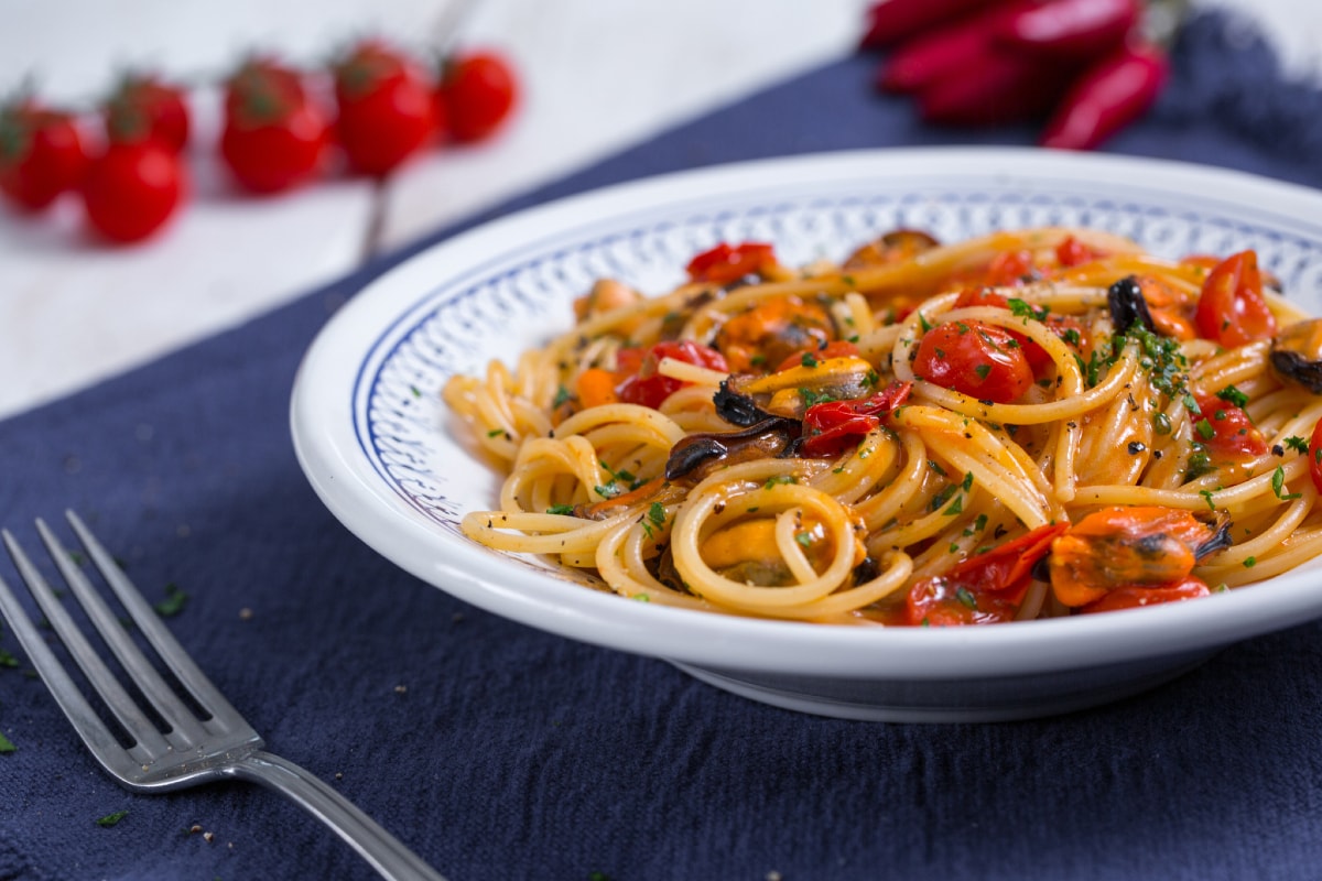 Spaghetti mit Miesmuscheln und Kirschtomaten