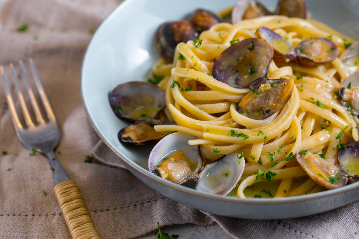 Linguine mit Venusmuscheln und Bottarga