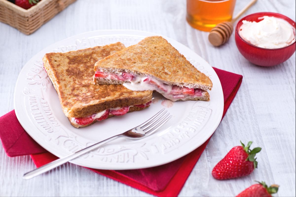 French Toast mit Erdbeeren und Mascarpone