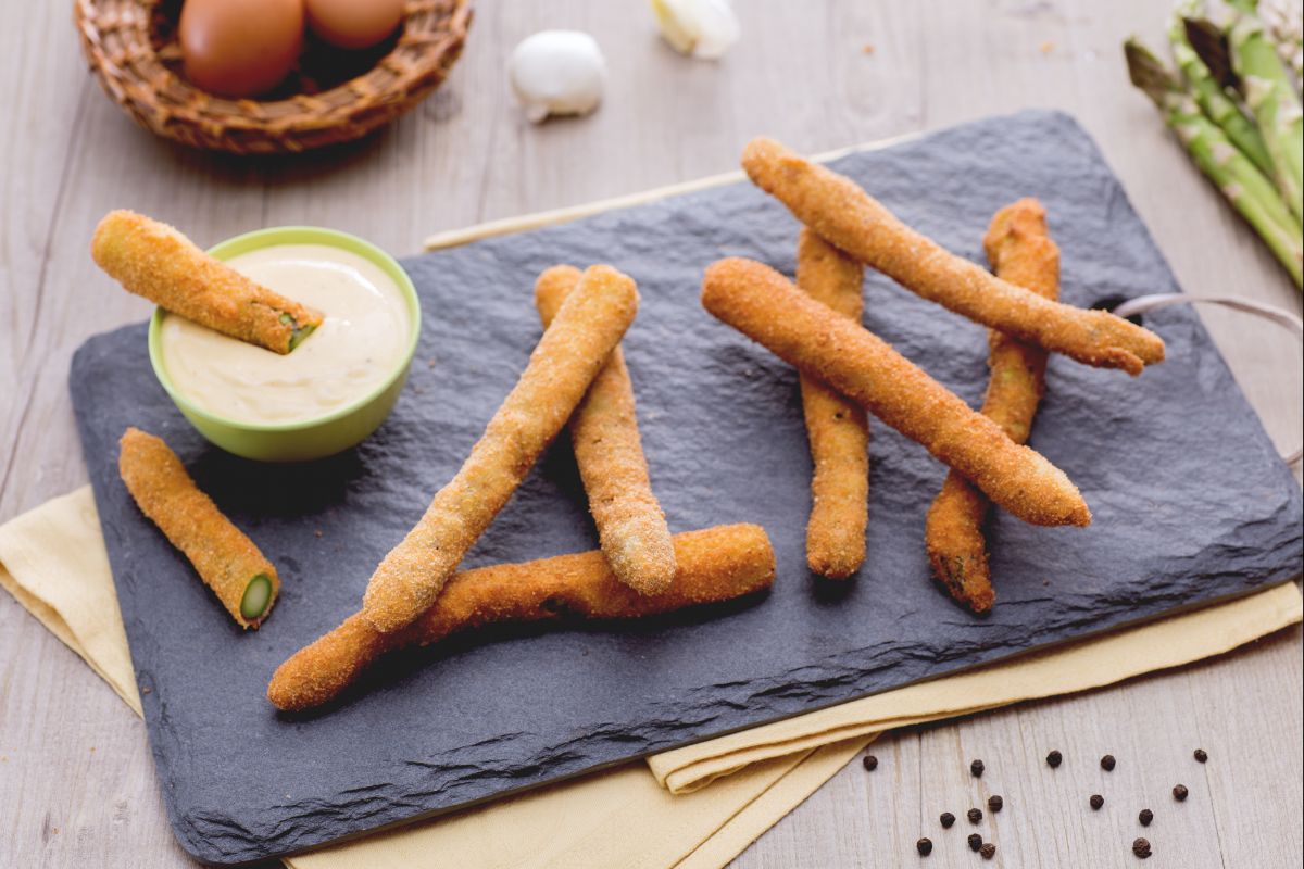 Gebratener Spargel mit Sauce