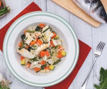 Risotto mit Gemüse-Ragout und in Salbei gebratener Wolfsbarsch