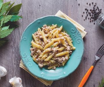 Penne mit weißem Kaninchenragout