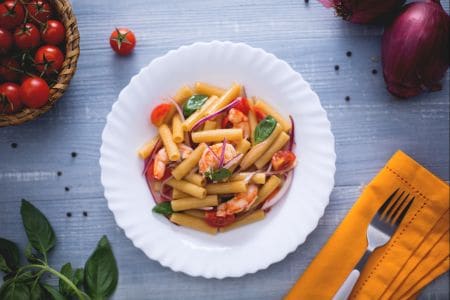 Sedani rigati mit Garnelen nach katalanischer Art
