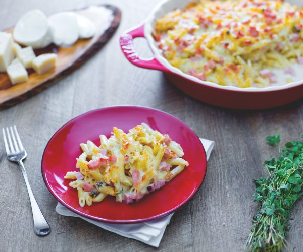 Auflauf mit Mini-Penne, Schinken und Mozzarella