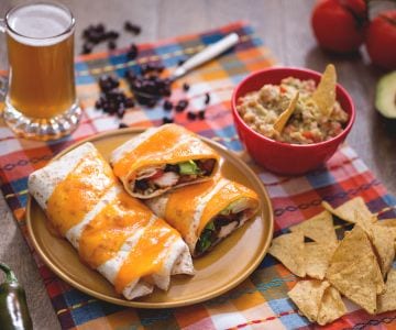 Hähnchen-Burrito mit Limetten-Guacamole