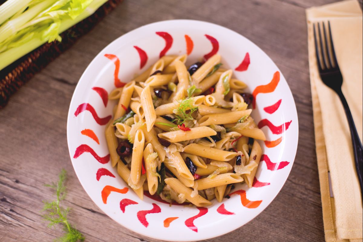 Pasta mit Sellerie, Fenchel und Taggiasca-Oliven