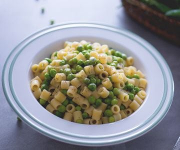 Nudeln mit Erbsen