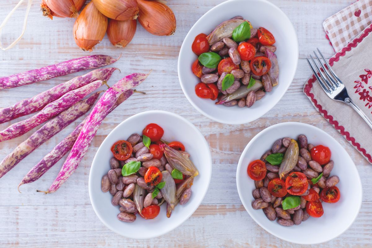 Salat aus frischen Borlotti-Bohnen